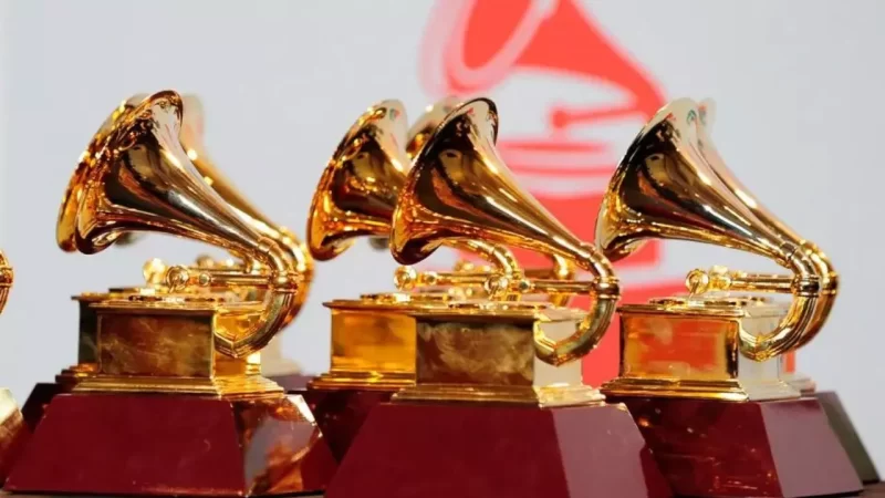 Los Latin Grammy se reivindican como «un momento de respiro y unión» en «momentos oscuros»