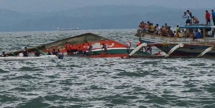 Al menos 20 muertos en un naufragio en un río de Nigeria