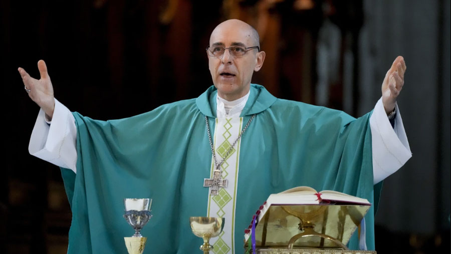 ¡Historia en El Vaticano! Parejas «en situación irregular» o del mismo sexo contarán con la bendición católica