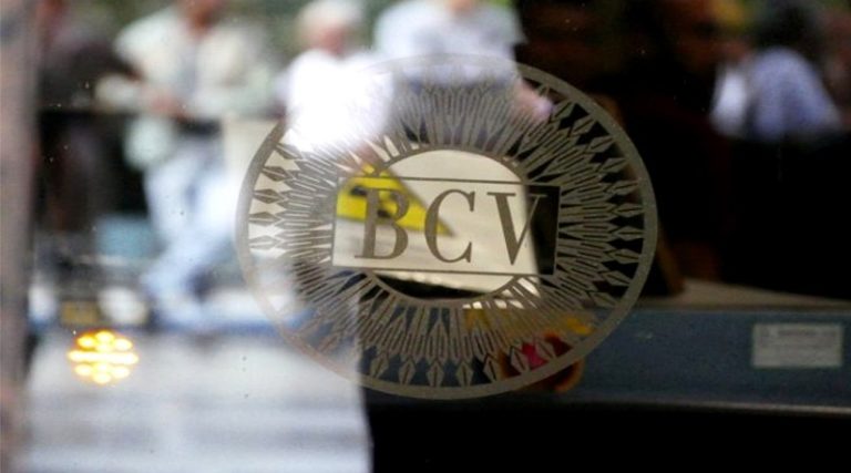 BCV | Dólar se cotiza en Bs. 216,37 y el euro en Bs. 251,65