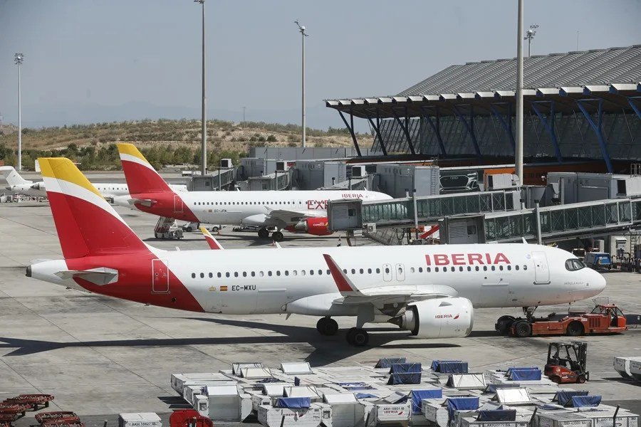 Gobierno de Venezuela anula concesiones a aerolíneas internacionales por suspensiones de vuelos