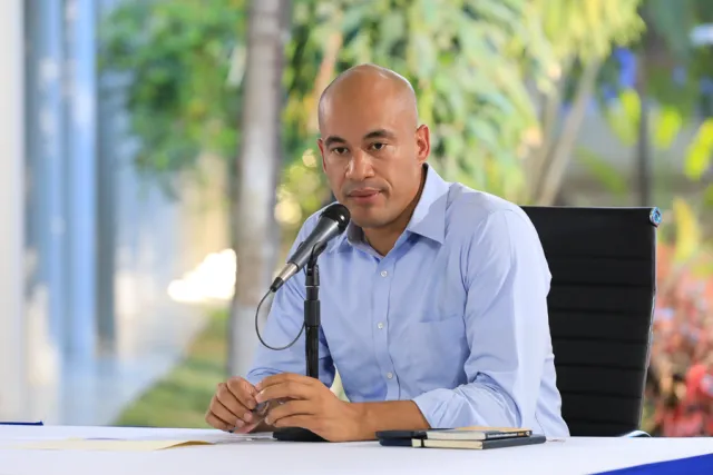 Ministro de Educación confirma que las clases reiniciarán el 12 de enero
