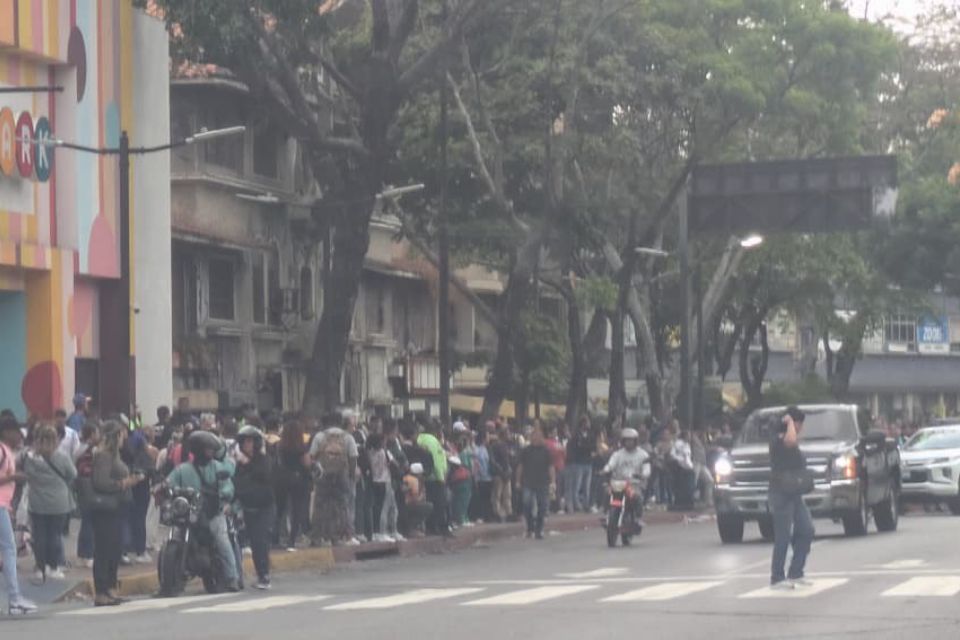 Pasaje urbano 2026: Paro de transporte sacude Caracas