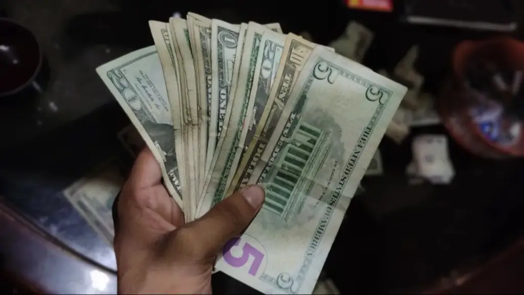 Propuesta de montos «reales» para salario mínimo en Venezuela