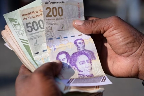 Fuerte depreciación del bolívar en primer trimestre