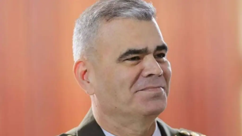 El nuevo cargo de Padrino López en el gobierno