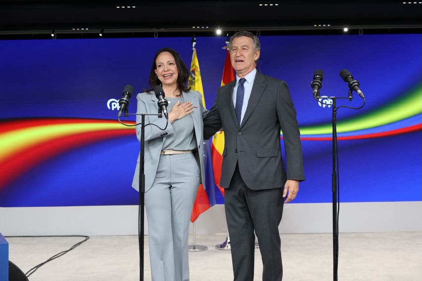 Machado en Madrid exige libertad y elecciones (VIDEO)