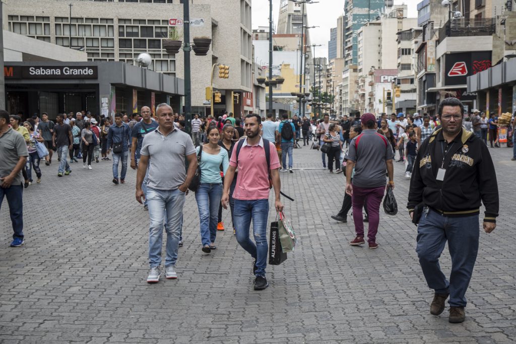 Aumento salarial en Venezuela este 1 de mayo: ¿Qué podemos esperar según expertos?