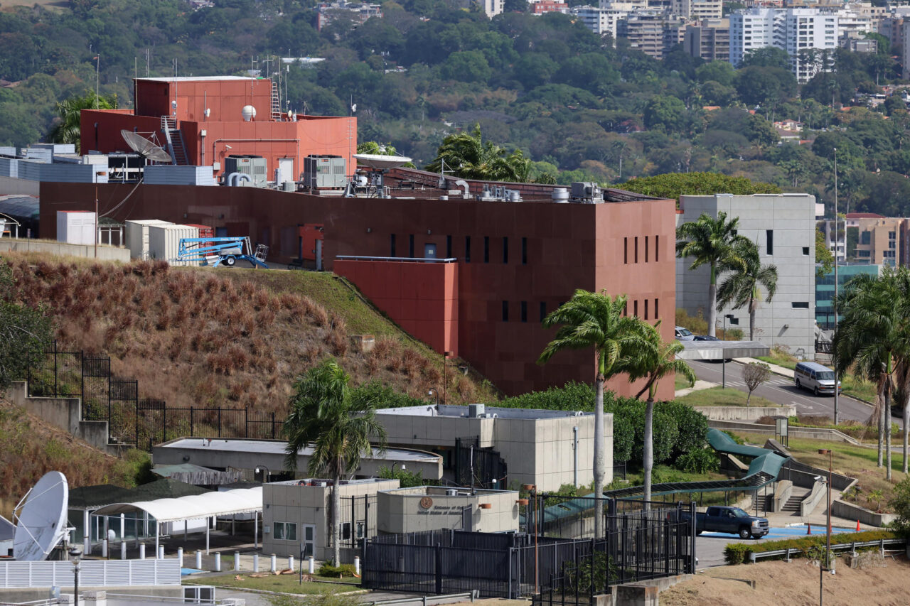 Sindicatos convocan marcha hacia Embajada Estados Unidos