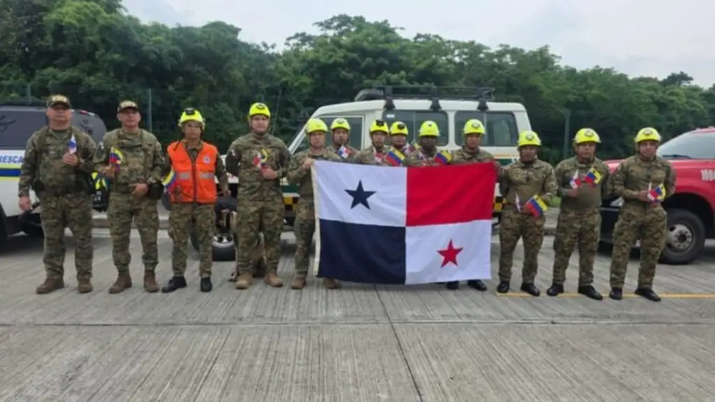 Llegan grupo élite de rescatistas enviados por Panamá