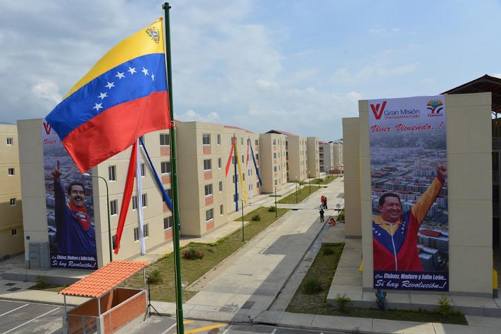 Tarek William Saab anuncia despliegue de la Gran Misión Viva Venezuela en refugio de Catia