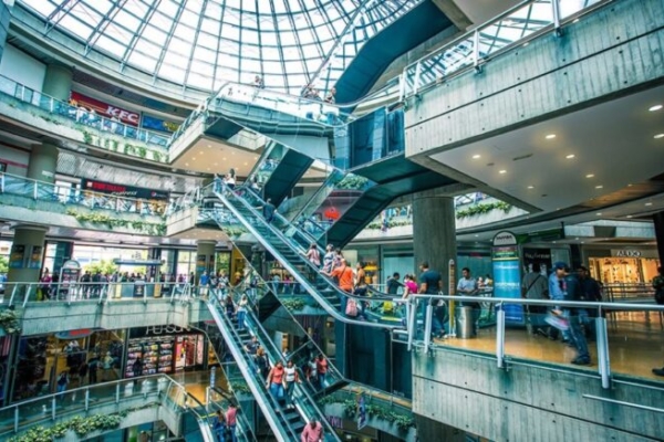 Centros comerciales extenderán el ahorro energético