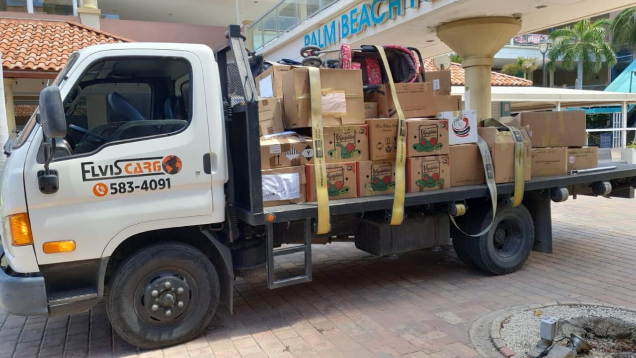 Movilización humanitaria transfronteriza traslada 83 cajas de ayuda desde Aruba para damnificados en Venezuela