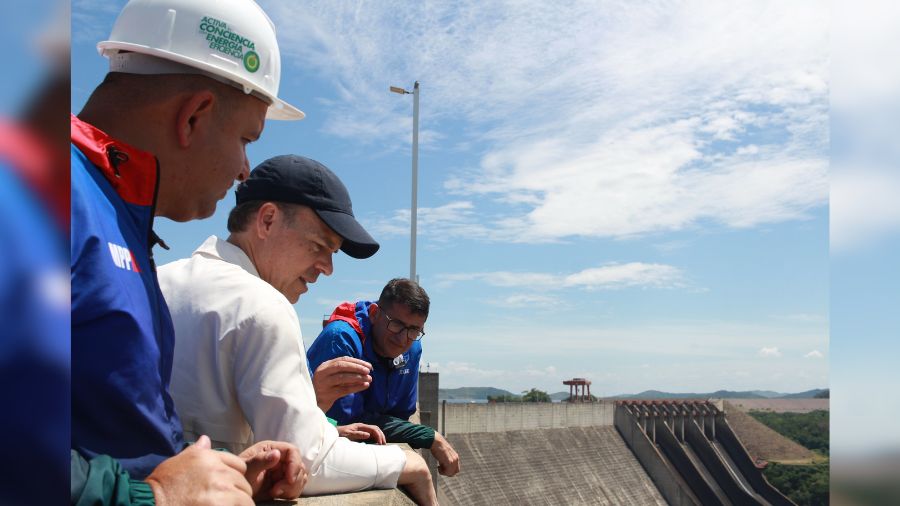 Expertos de EE. UU. evalúan la Central Hidroeléctrica del Guri
