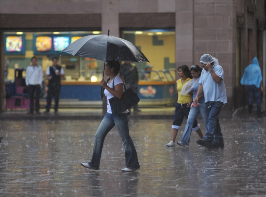 Nueva onda tropical llega a Venezuela: Estas zonas serán afectadas