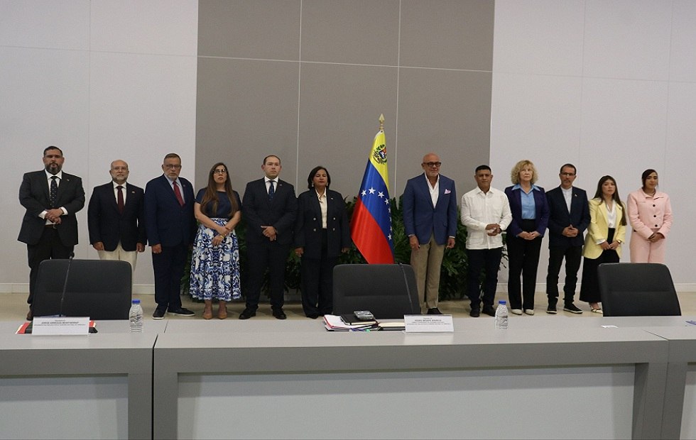 Gobierno y AN 2015 cierran primer ciclo de la mesa de diálogo: ¿Cuáles fueron los acuerdos?