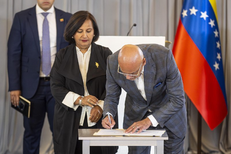 Dinorah Figuera responde a quienes piden elecciones: “El proceso requiere construir garantías”