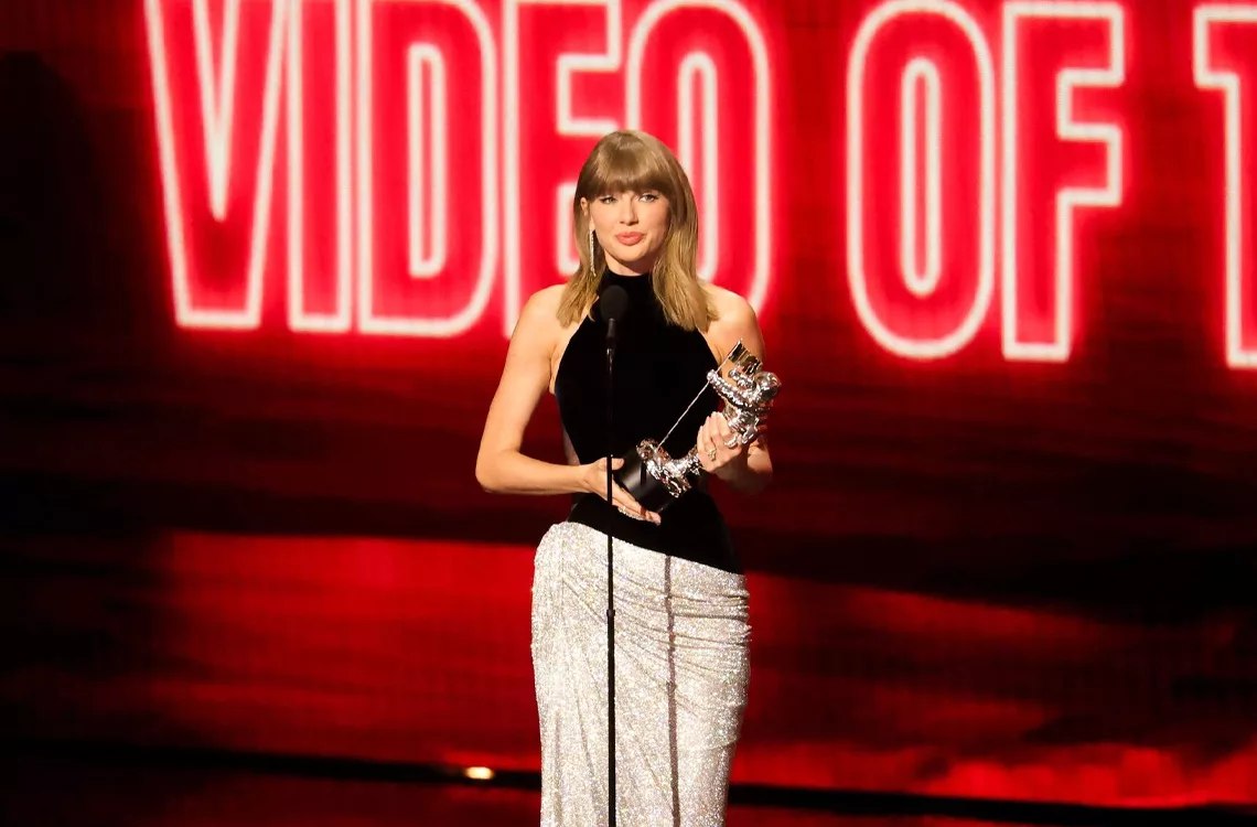 ¡Imparable! Taylor Swift hace historia en los MTV VMA y se corona como la artista más premiada