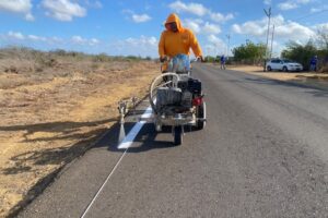 Gobierno transforma vialidad en Amuay con demarcación y saneamiento de casi 5 km