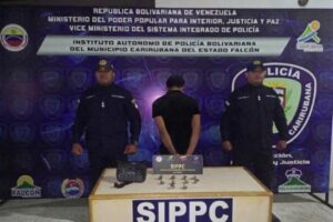 Detenido alias «El Goty» con presunta droga en el sector Universitario