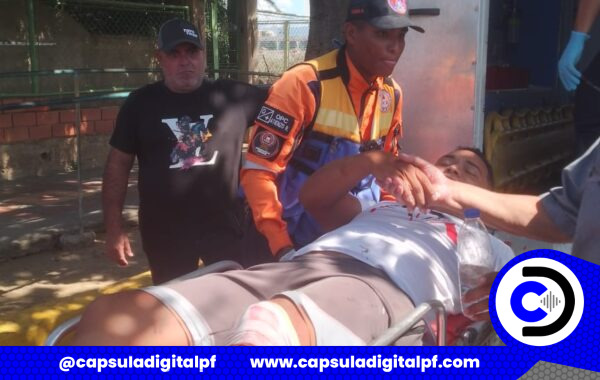Colisión entre moto y carro deja un lesionado en Coro