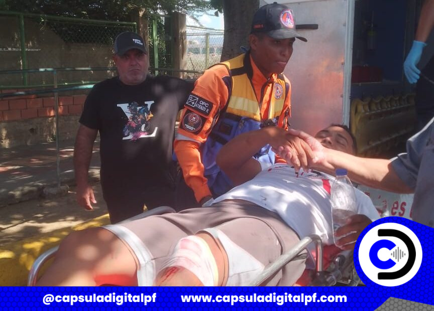 Colisión entre moto y carro deja un lesionado en Coro