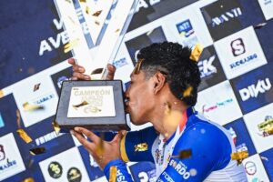 Brandon Rojas se coronó en Vuelta a Venezuela
