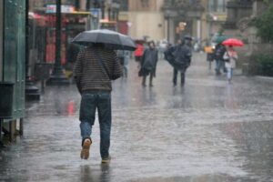 Inameh prevé chubascos y altas temperaturas en el país para este martes