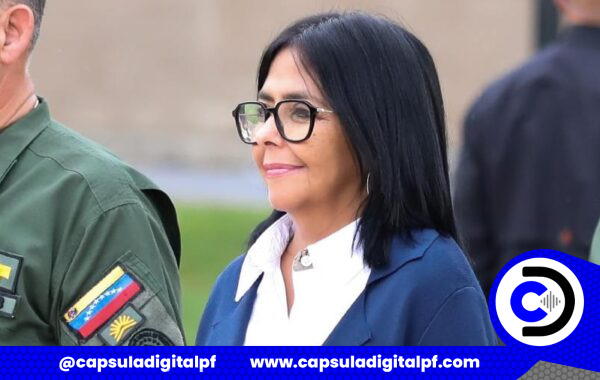 Delcy Rodríguez a sectores radicales: «Yo sé que hay quienes están hambrientos de poder, nosotros estamos para servir al pueblo»